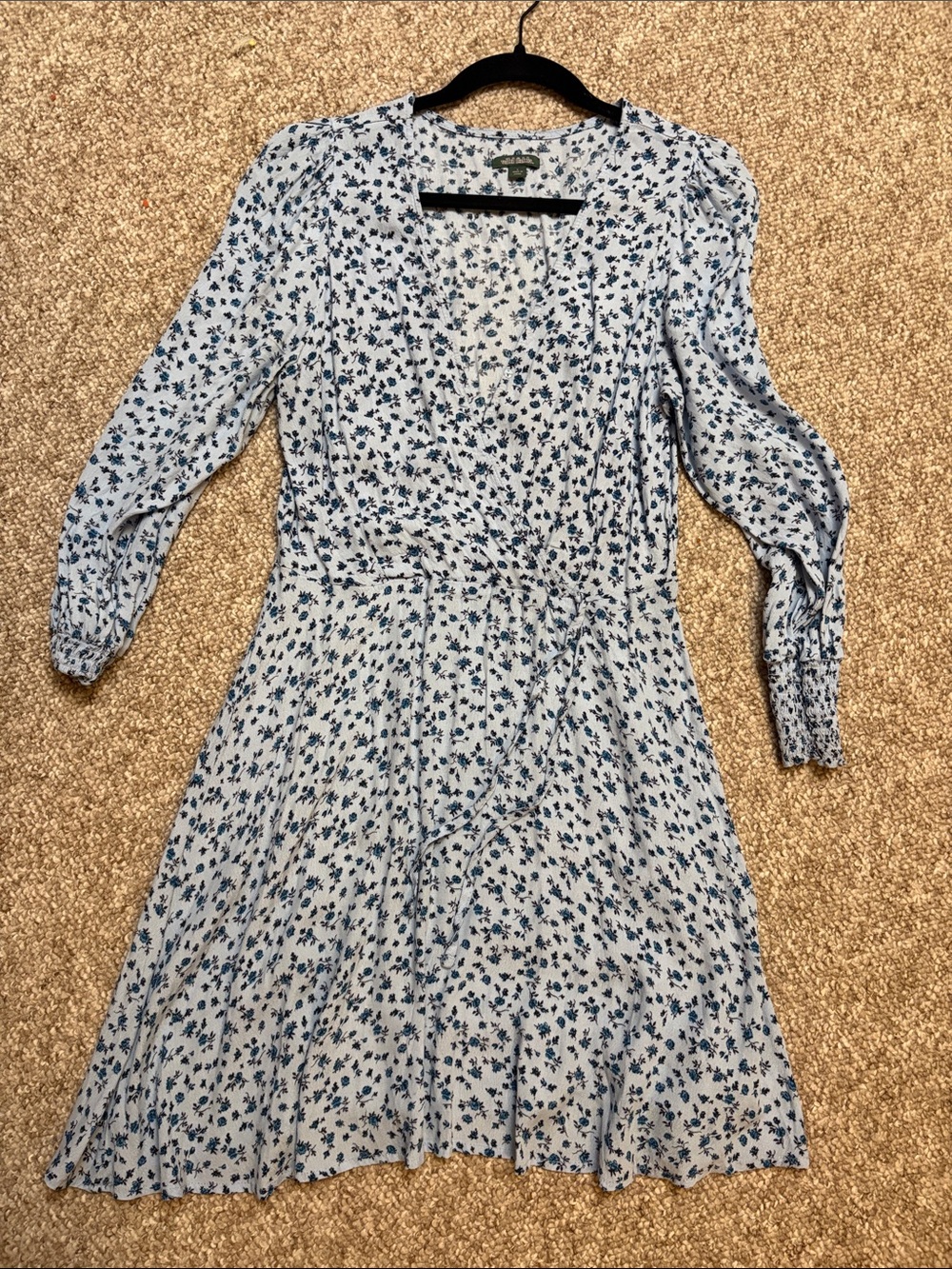 Wild Favle Light Blue Floral Long Sleeve Wrap Dress with Tie Waist